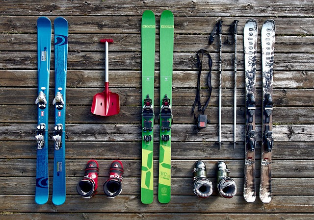 Leisure Equipment, Skiing Gear