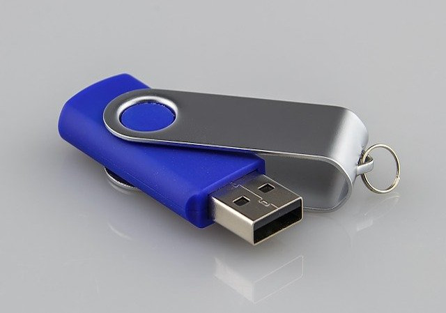 Mend Memory, USB Pen Drives