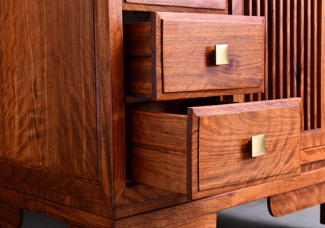 Click here to mend Cabinets and Cupboards